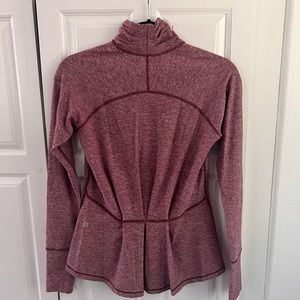 lululemon long sleeve ruched back workout top